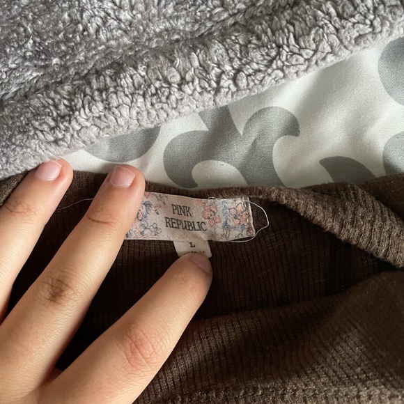 Junior’s Tank Top - Picture 6 of 6